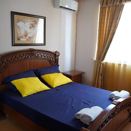 Panoramic Apartment Tirana Kültér fotó